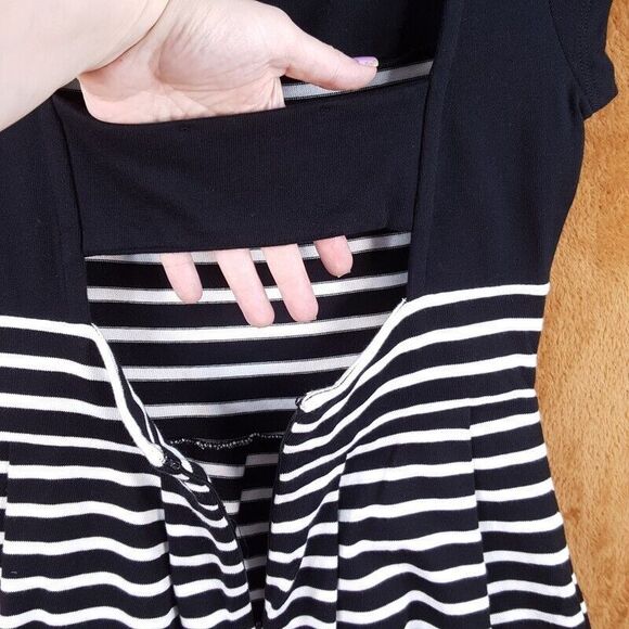 FRENCH CONNECTION Fit Flare Dress Womens Size 6 Black Stripe Cut Out Pleated - Picture 4 of 8